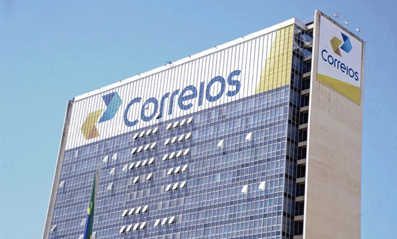 TST adia julgamento sobre legalidade da greve dos Correios