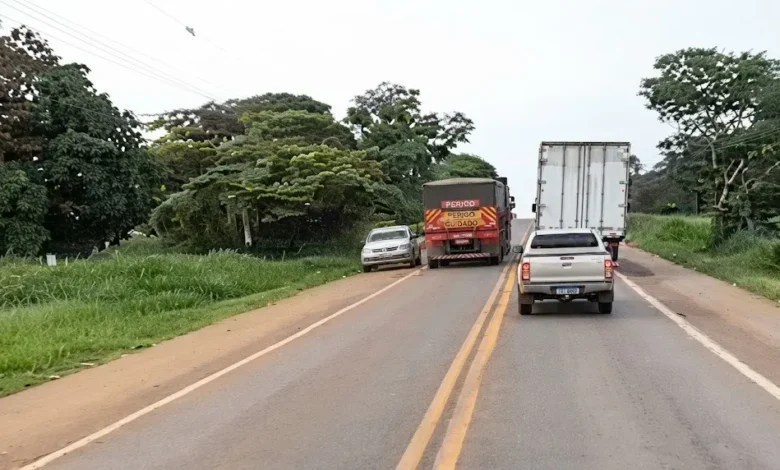 Ultrapassagens proibidas na Br-153 em Goiás somam 18 mil multas e 29 mortes em 2025