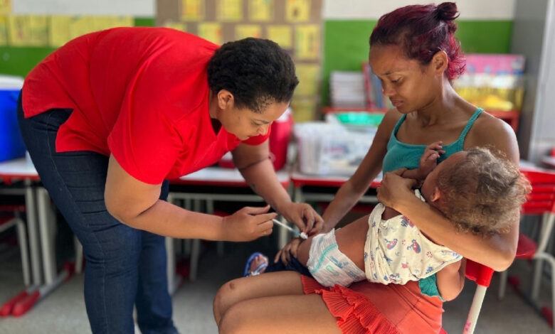 Vacinação escolar em Goiânia reforça proteção de crianças no Cmei Dom Antônio