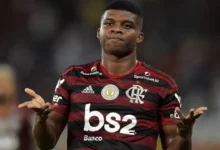 Vila Nova avança em negociações para contratar atacante com passagem pelo Flamengo