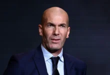 Zinédine Zidane assume seleção francesa e divulga primeira convocação