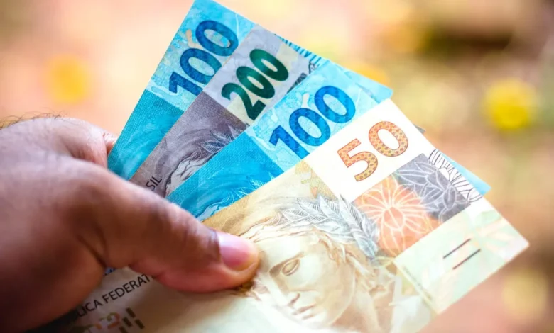 13º Salário e planejamento financeiro - o que fazer com o dinheiro extra