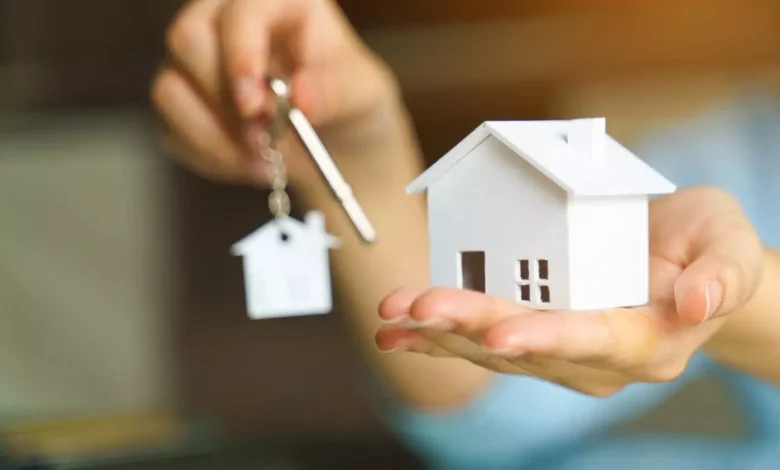 A difícil jornada para conquistar a casa própria na economia atual