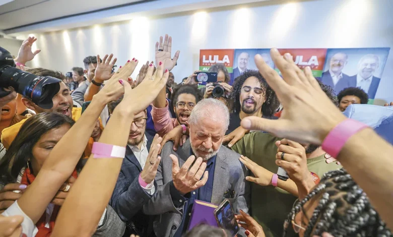 A relação entre PT e o eleitorado evangélico sob a ótica de Vladimir Safatle