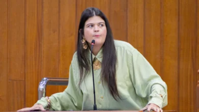 Aava Santiago enfrenta risco de perda de mandato na Câmara de Goiânia