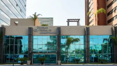 Administração propõe piso salarial de R$ 8,5 mil e exame de suficiência para a categoria