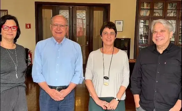 Alckmin articula apoio histórico de herdeiros políticos para a campanha de Lula