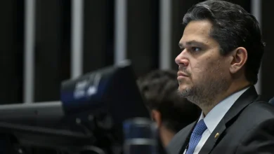 Alcolumbre enfrenta impasse entre governo e oposição sobre o fim da escala 6x1 no Senado