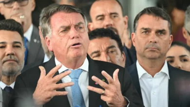 Alexandre de Moraes declara impedimento em recurso sobre liberdade de Jair Bolsonaro
