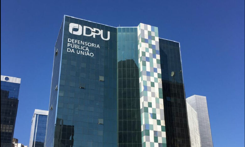 Alexandre de Moraes retira receitas da DPU do teto de gastos para assegurar autonomia financeira