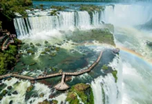 Alta vazão força interdição de passarela nas Cataratas do Iguaçu