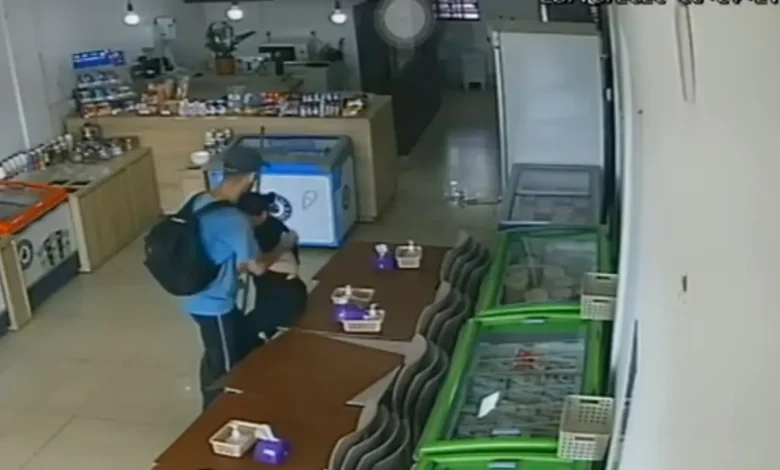 Aparecida: atendente mata homem que tentou estuprá-la em sorveteria após tomar sua faca