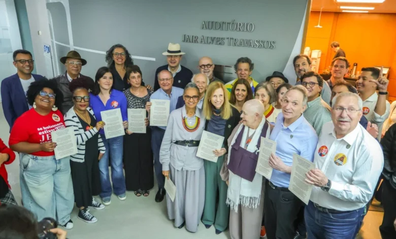 Apoio histórico reúne filha de FHC, juristas e ex-ministros em manifesto pró-Lula