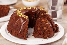 Aprenda a preparar receitas saborosas de bolo de chocolate para o café