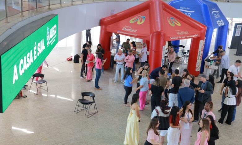 Assembleia legislativa promove campanha preventiva de saude para mulheres