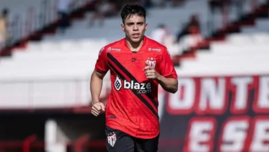 Atlético sofre novo transfer ban da FIFA por pendência financeira com Alejo Cruz