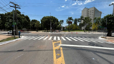 Avenida 85 tem cruzamento ampliado após remoção de ilha na Praça Cívica