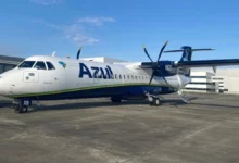 Azul é condenada a pagar indenização após falha em QR code impedir embarque de passageiro