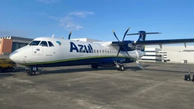 Azul é condenada a pagar indenização após falha em QR code impedir embarque de passageiro