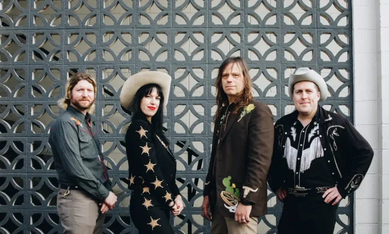 Banda internacional desembarca na capital para noite de country punk