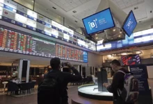Bolsa de Valores suspende pregão após forte queda em dia de forte oscilação
