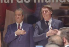 Bolsonaro solicita a Moraes aval para receber Valdemar da Costa Neto