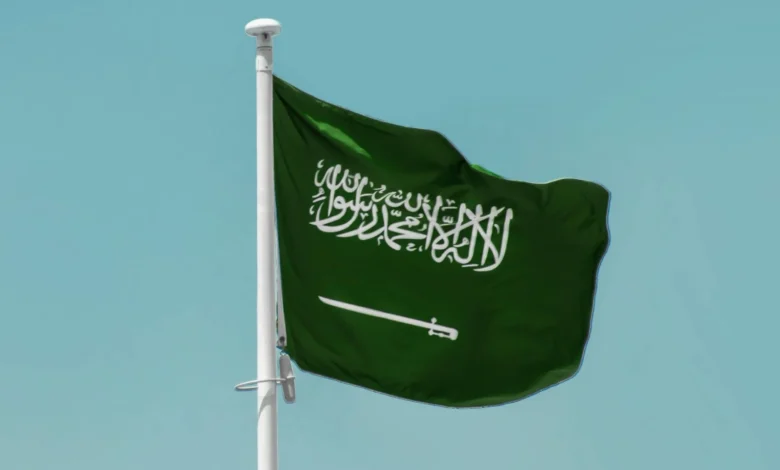Bombardeios em aeroportos da Arábia Saudita e do Iêmen deixam mortos e feridos em conflito