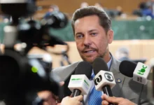 Bruno Peixoto cancela roteiro e assume chefia de Goiás nas férias de Daniel Vilela