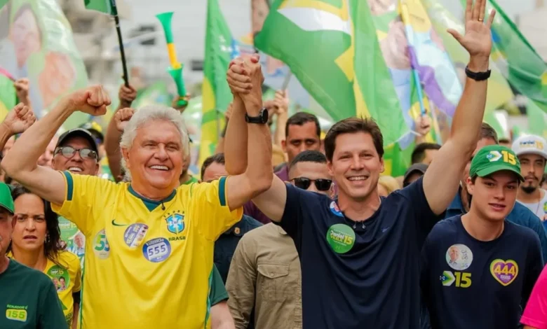 Caiado e Vilela formalizam apoio a Flávio Bolsonaro em Goiânia