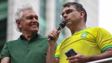 Caiado e Vilela oficializam apoio a Flávio Bolsonaro em ato político em Goiânia