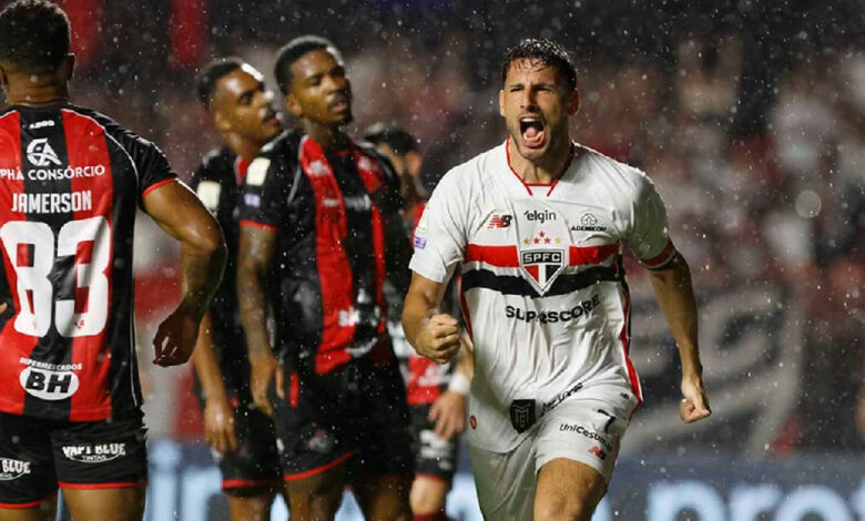 Calleri brilha no Morumbis e São Paulo supera o Vitória pelo Brasileirão