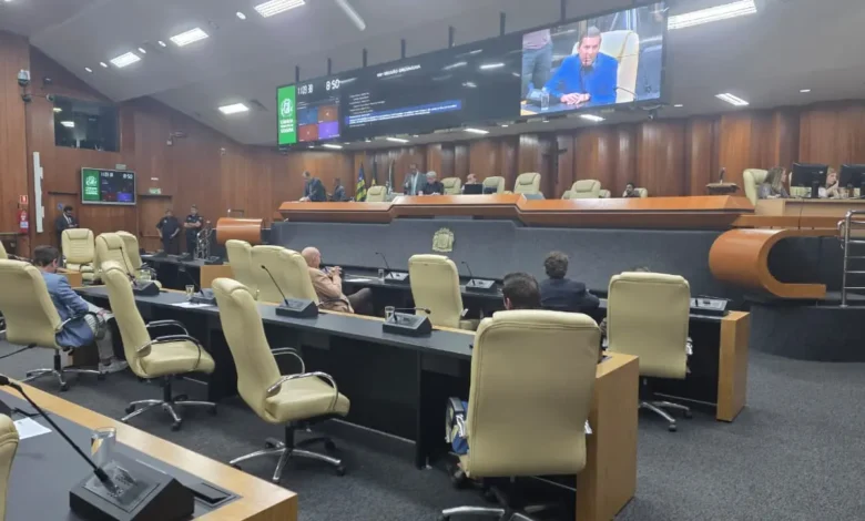 Câmara de Goiânia aprova Refis 2026 e texto vai para sanção de Sandro Mabel