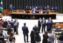 Câmara dos Deputados aprova criação do exame de proficiência para médicos