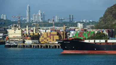 Canal do panamá atinge marca histórica de carga e supera desafios climáticos