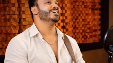 Cantor Marcelo Martins lança nova fase musical para combater ódio e unir pessoas
