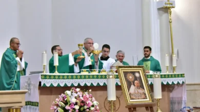 Catedral Metropolitana de Goiânia recebe relíquia de Santo Aníbal Maria Di Francia em missa