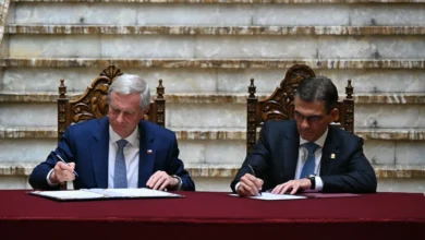 Chile e Bolívia firmam acordos históricos em primeira visita presidencial em setenta e um anos