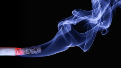 Cigarro na infância altera composição do esmalte dentário, revela USP