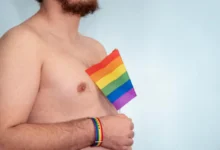 Cirurgia de mastectomia transforma vida de homem trans em Aparecida de Goiânia