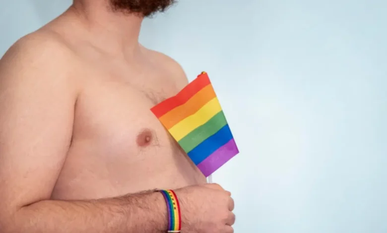 Cirurgia de mastectomia transforma vida de homem trans em Aparecida de Goiânia