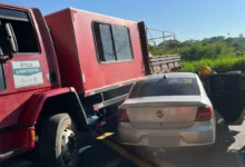 Colisão entre automóvel e caminhão na Go-309 resulta em duas pessoas feridas