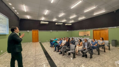 Conselhos deliberativo e fiscal debatem gestão administrativa em reunião