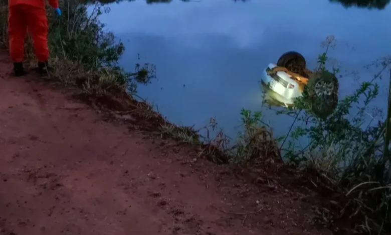 Corpo de idoso é encontrado dentro de veículo submerso em represa de Morrinhos