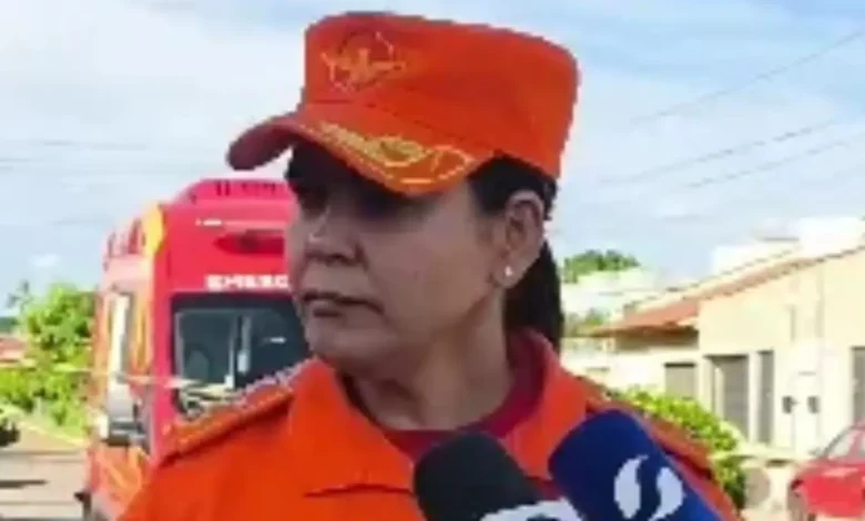 Criança que faleceu trancada em veículo estava no colo da mãe durante atendimento