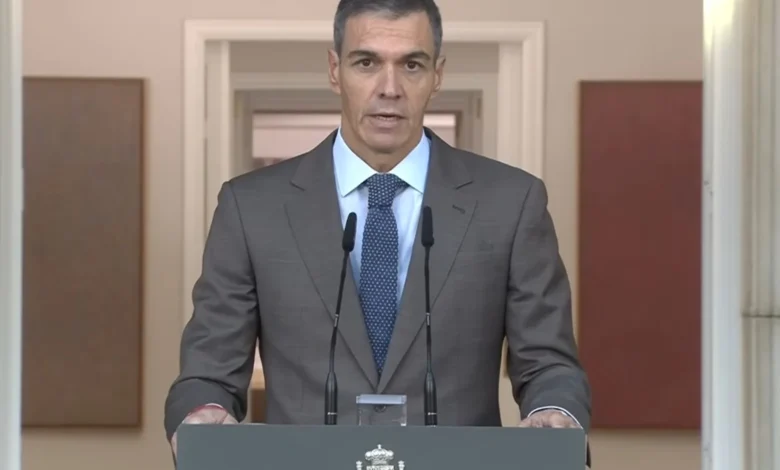 Crise habitacional e derrotas parlamentares levam Sánchez a antecipar eleições na Espanha para 29/11