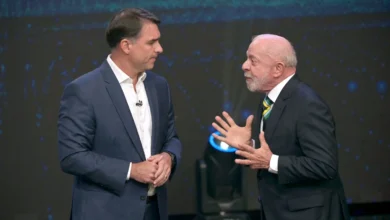 Debate político esquenta com embate direto entre flávio e lula na televisão