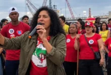 Deputada ligada ao movimento quer ocupar ilha do caso político
