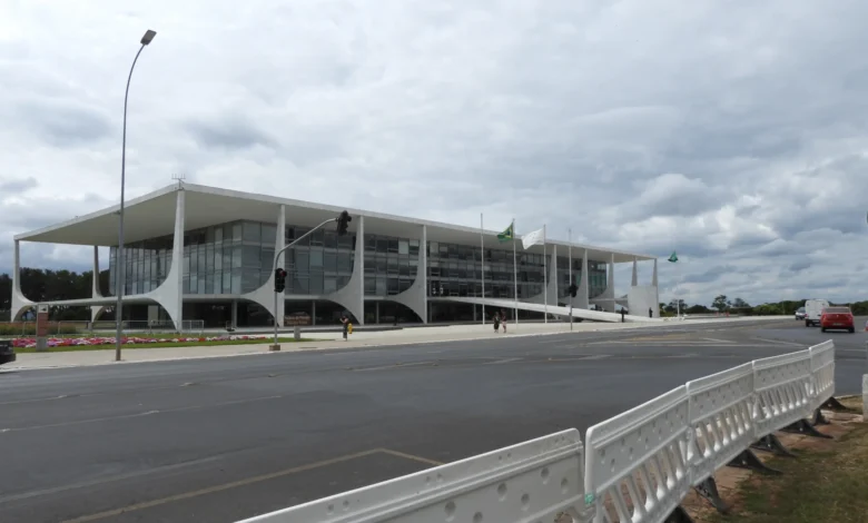 Documentos do Planalto confirmam encontros entre Daniel Vorcaro e suposto operador de propina