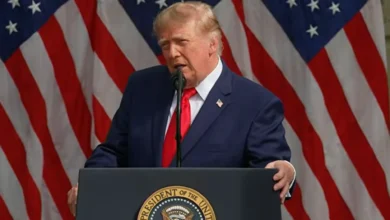 Donald Trump afirma em comício que Estados Unidos obtiveram Groenlândia e Venezuela de graça