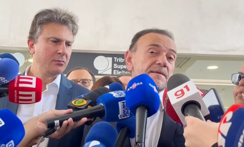 Edinho Silva revela impasse com campanha de Flávio Bolsonaro sobre sigilos